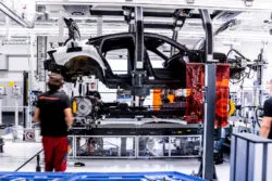 Desarrollan con realidad virtual la producción del Audi E-Tron GT