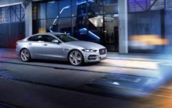 Jaguar XE con motores más eficientes