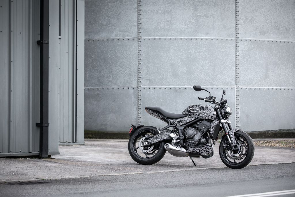 Triumph Trident llega a las pruebas finales 1 | Memo Lira Triumph Trident