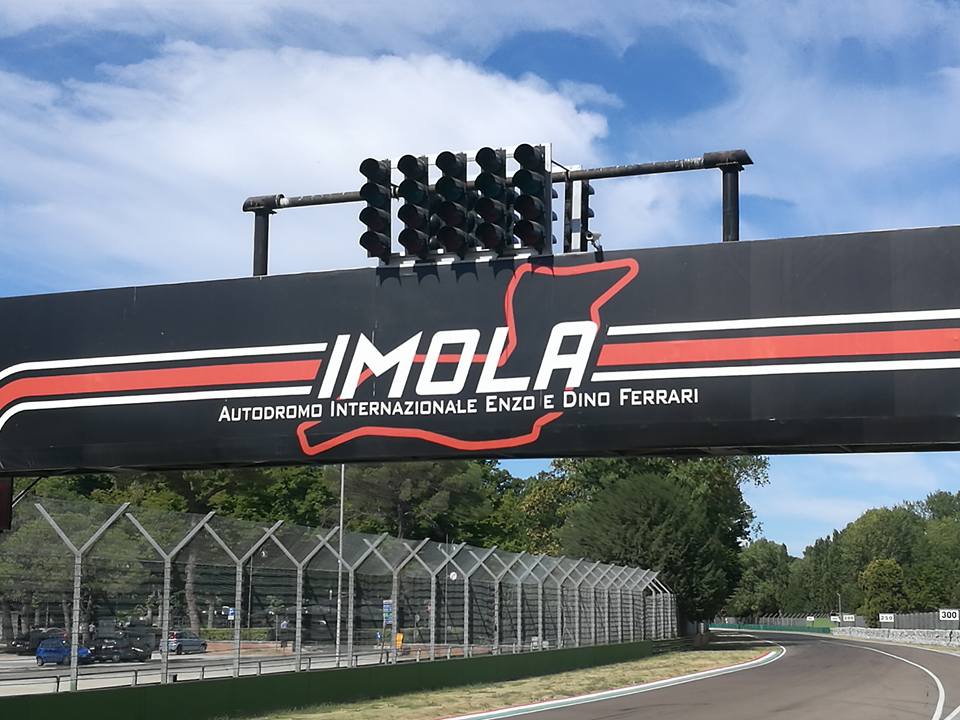 Valtteri Bottas se roba la calificación en Imola | Memo Lira Valtteri Bottas se roba la calificación en Imola