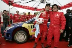 Maradona como copiloto de Sébastien Loeb
