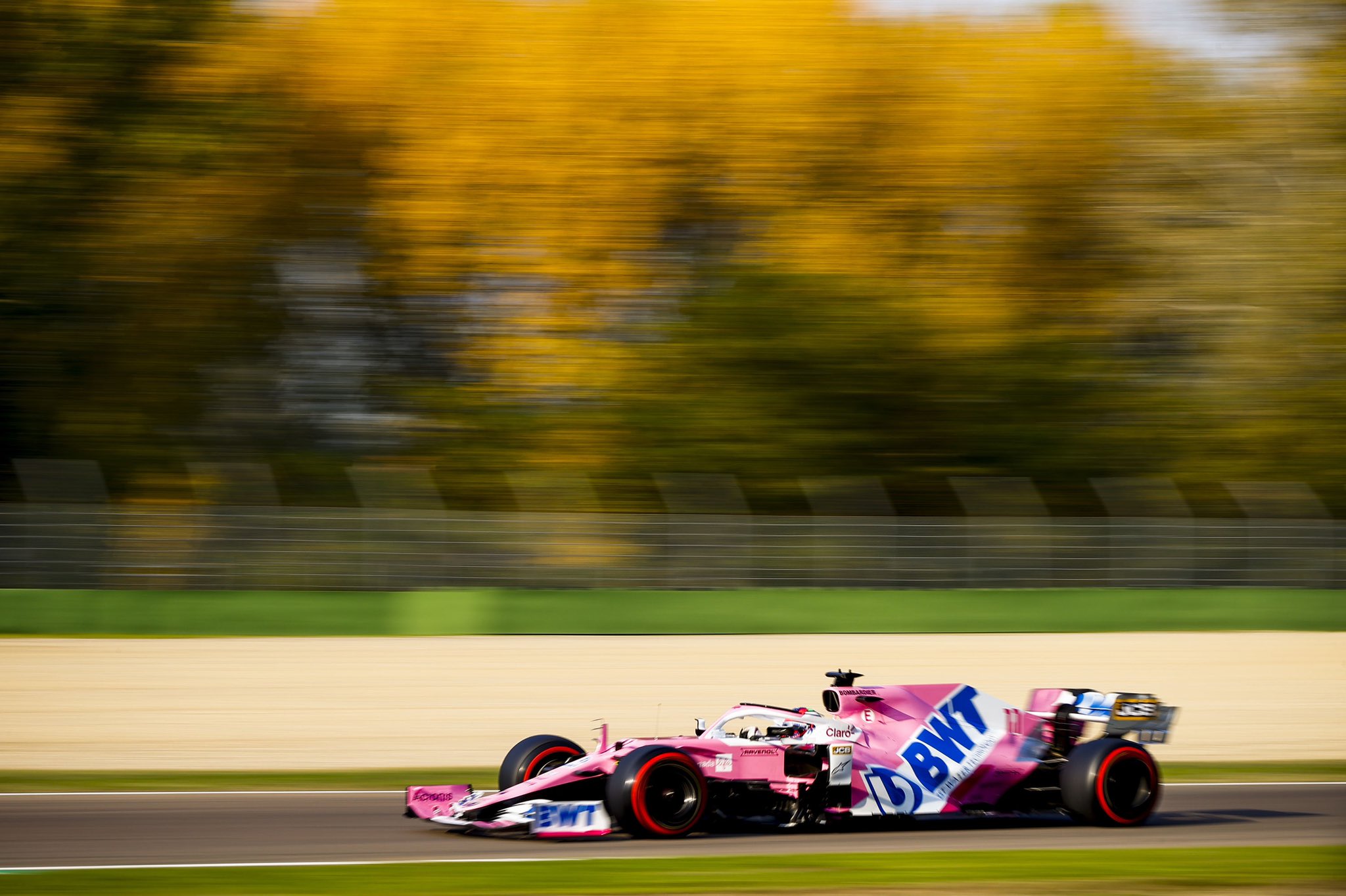 Hamilton se impone en Imola Mercedes Campeón