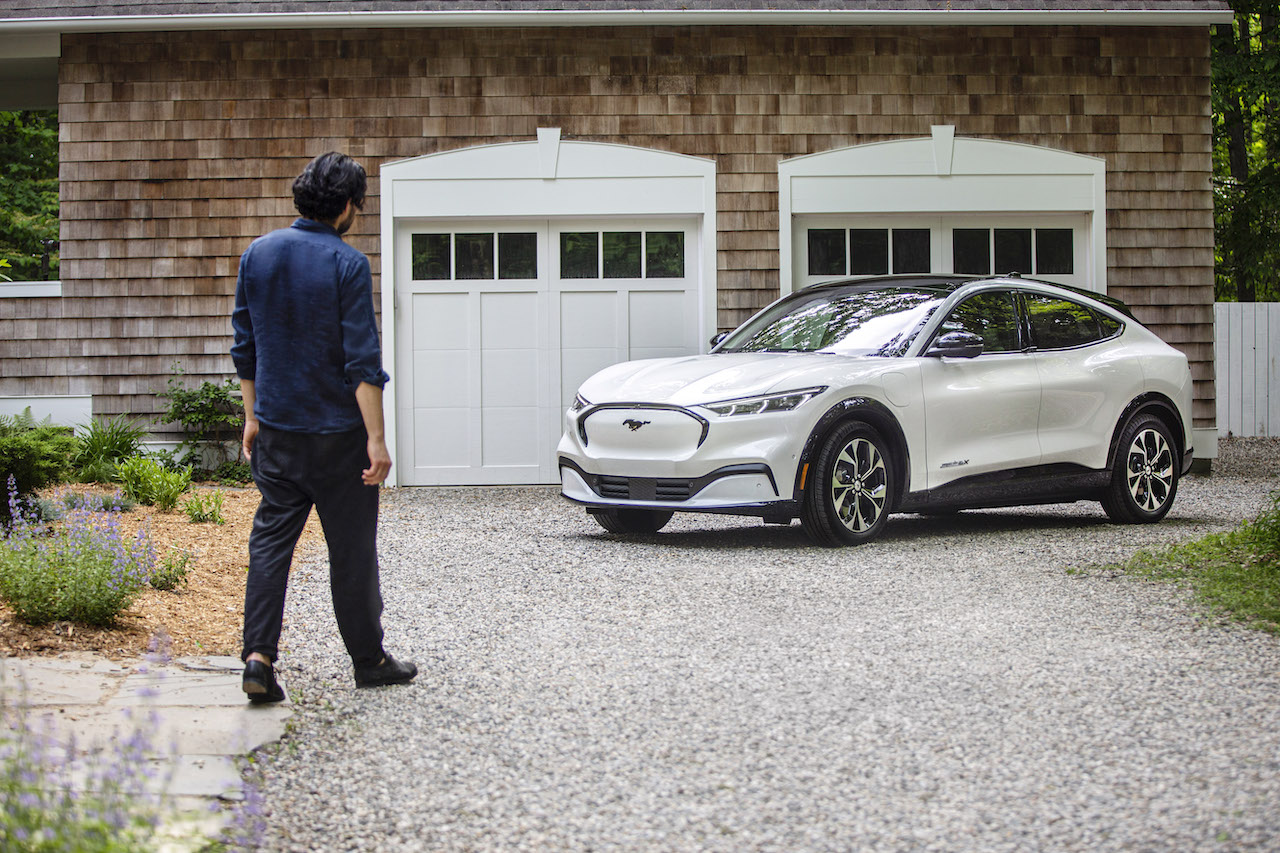 A New Breed of Sound | Memo Lira