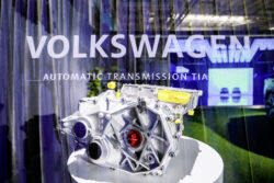 Volkswagen inicia producción de motores eléctricos en China