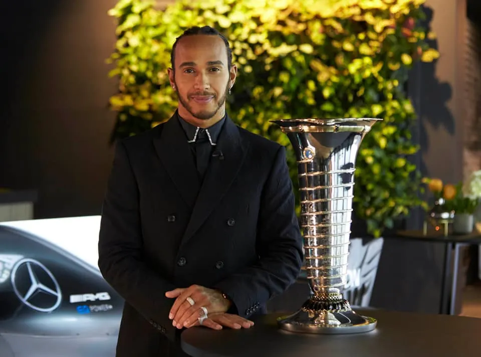 Sir Lewis Hamilton, nombrado
