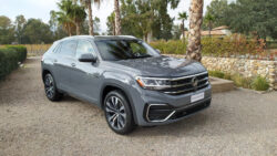 Consolida Volkswagen su portafolio de SUV con Teramont y Cross Sport