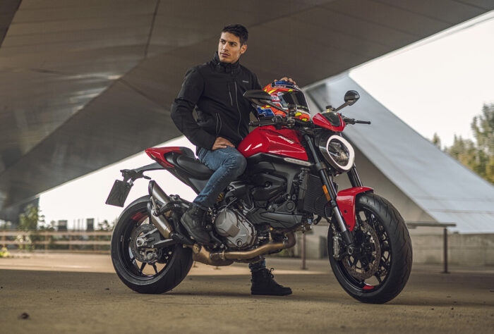 Se presenta la nueva Ducati Monster, más ligera y potente