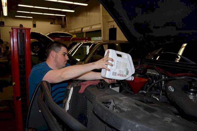 aceite 120111fge255080aeebb486bf3afd0db6a5b31214a97b60c1200x0 | Memo Lira líquidos aceite