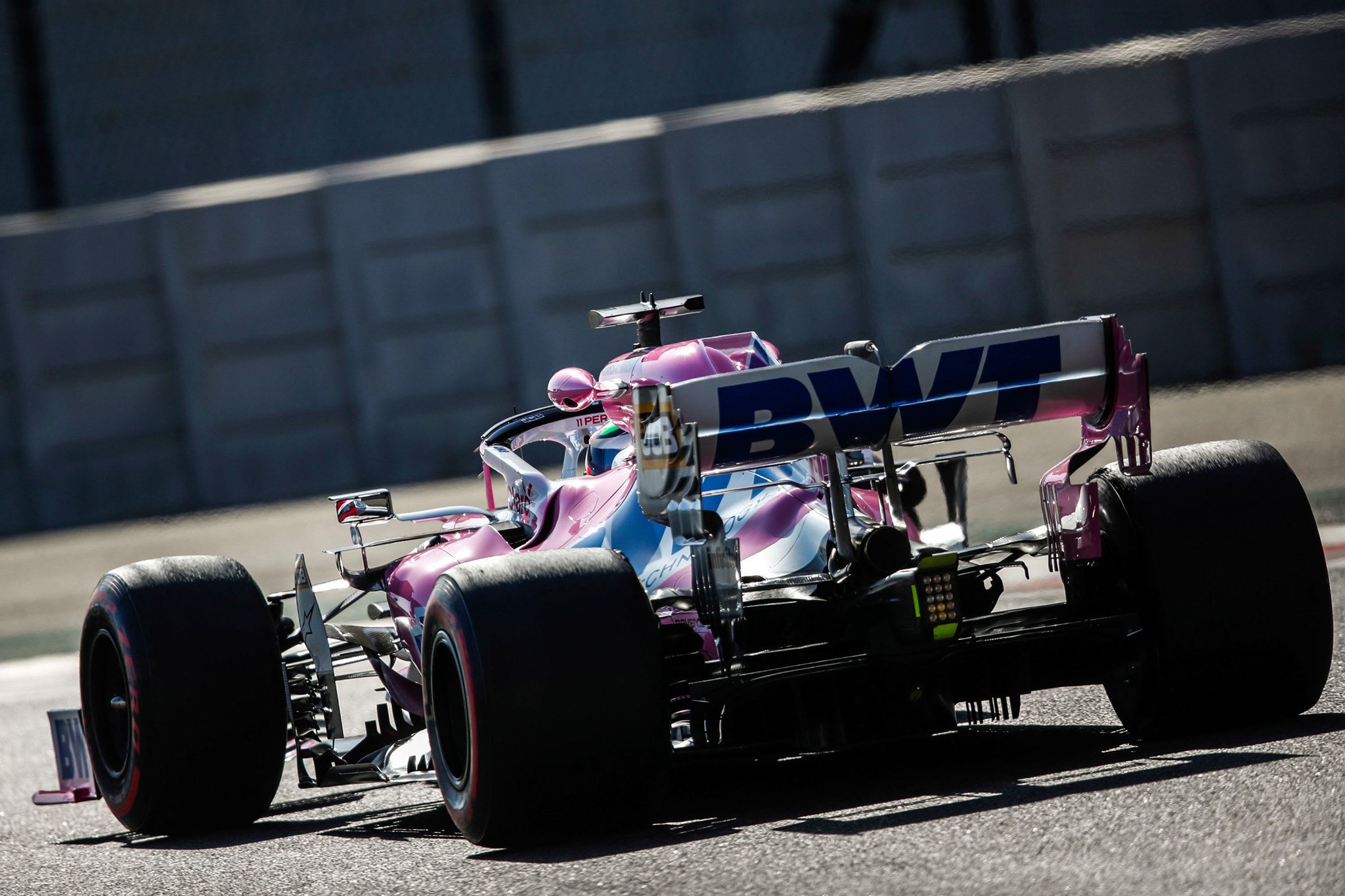 Aston Martin tiene nuevo patrocinador titular