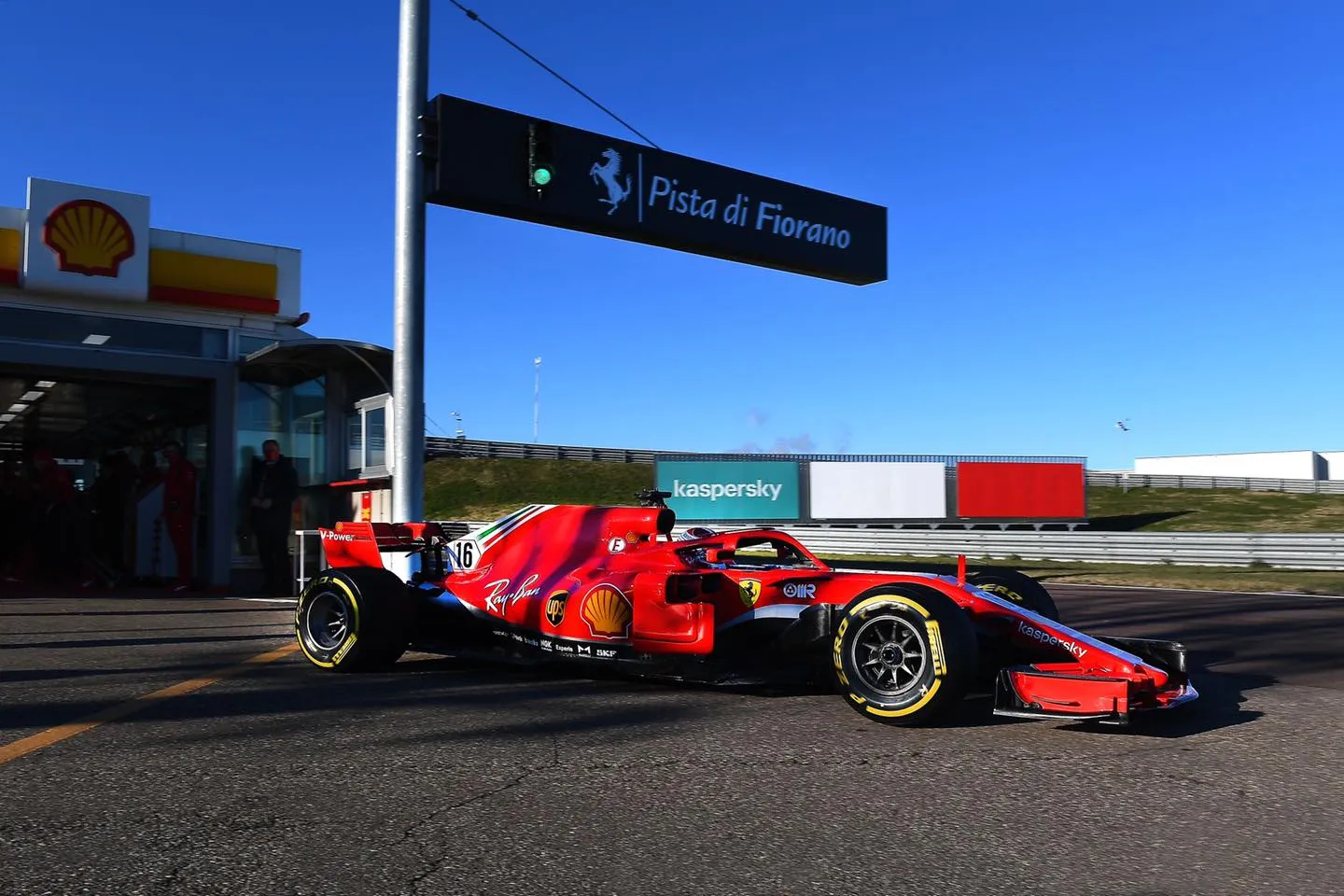 Leclerc se puso al volante del Ferrari SF71-H en Fiorano