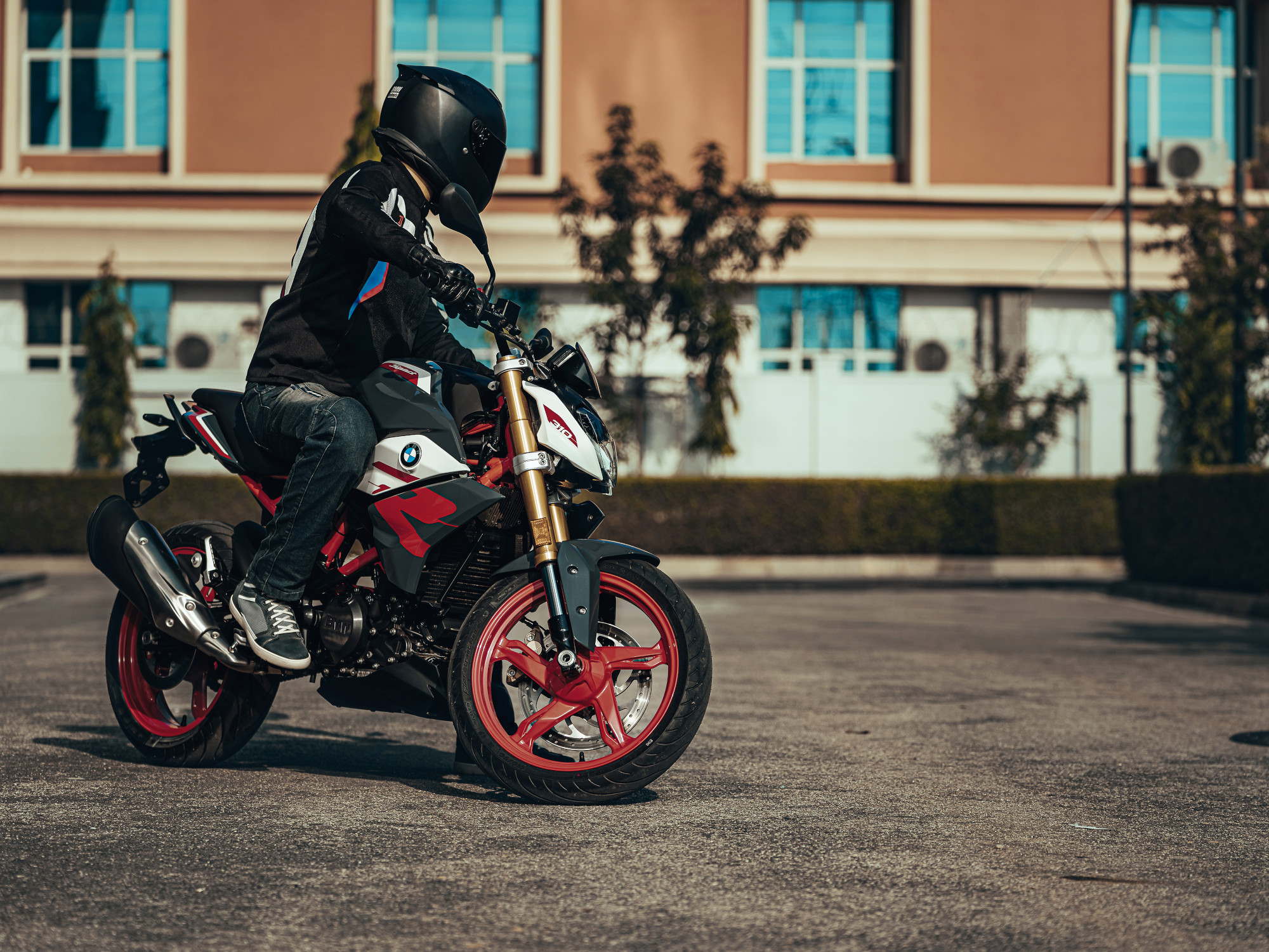 BMW G 310 R aire fresco 1 | Memo Lira