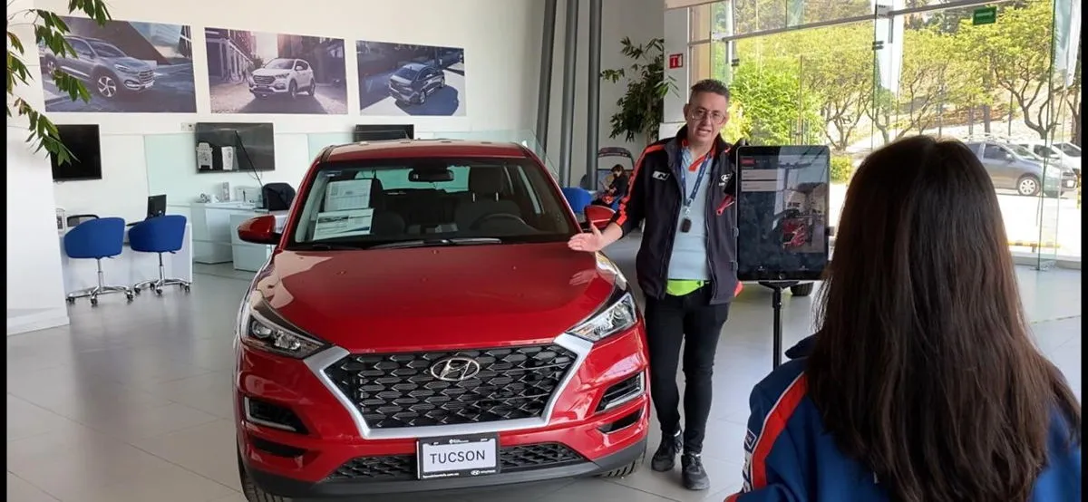 Hyundai Live