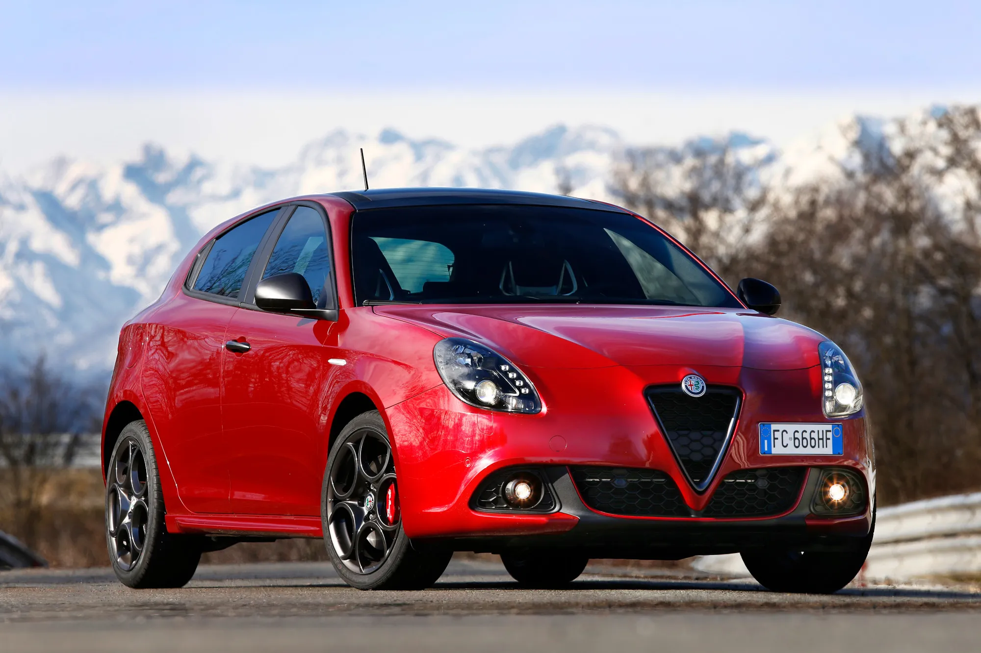 Belleza con gran desempeño Alfa Romeo Giulietta 110 Edizione 2021