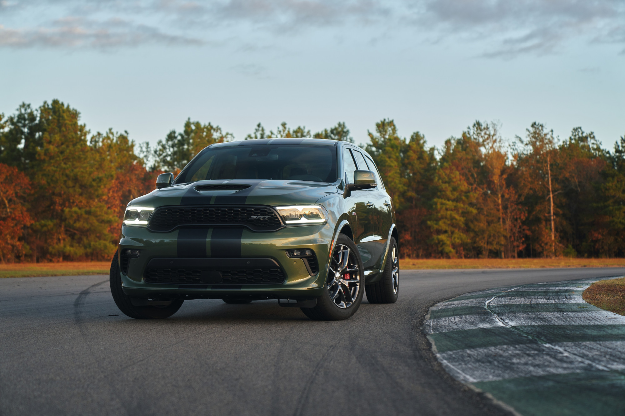 El músculo de Dodge Durango b | Memo Lira Durango SRT