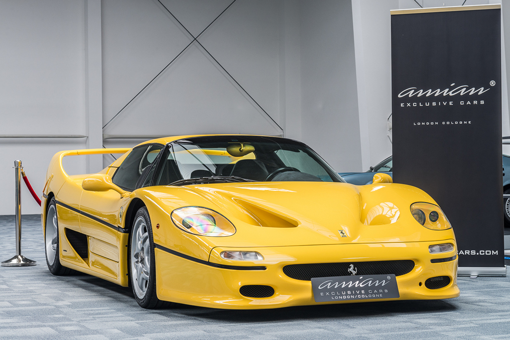 Ferrari f512m желтая