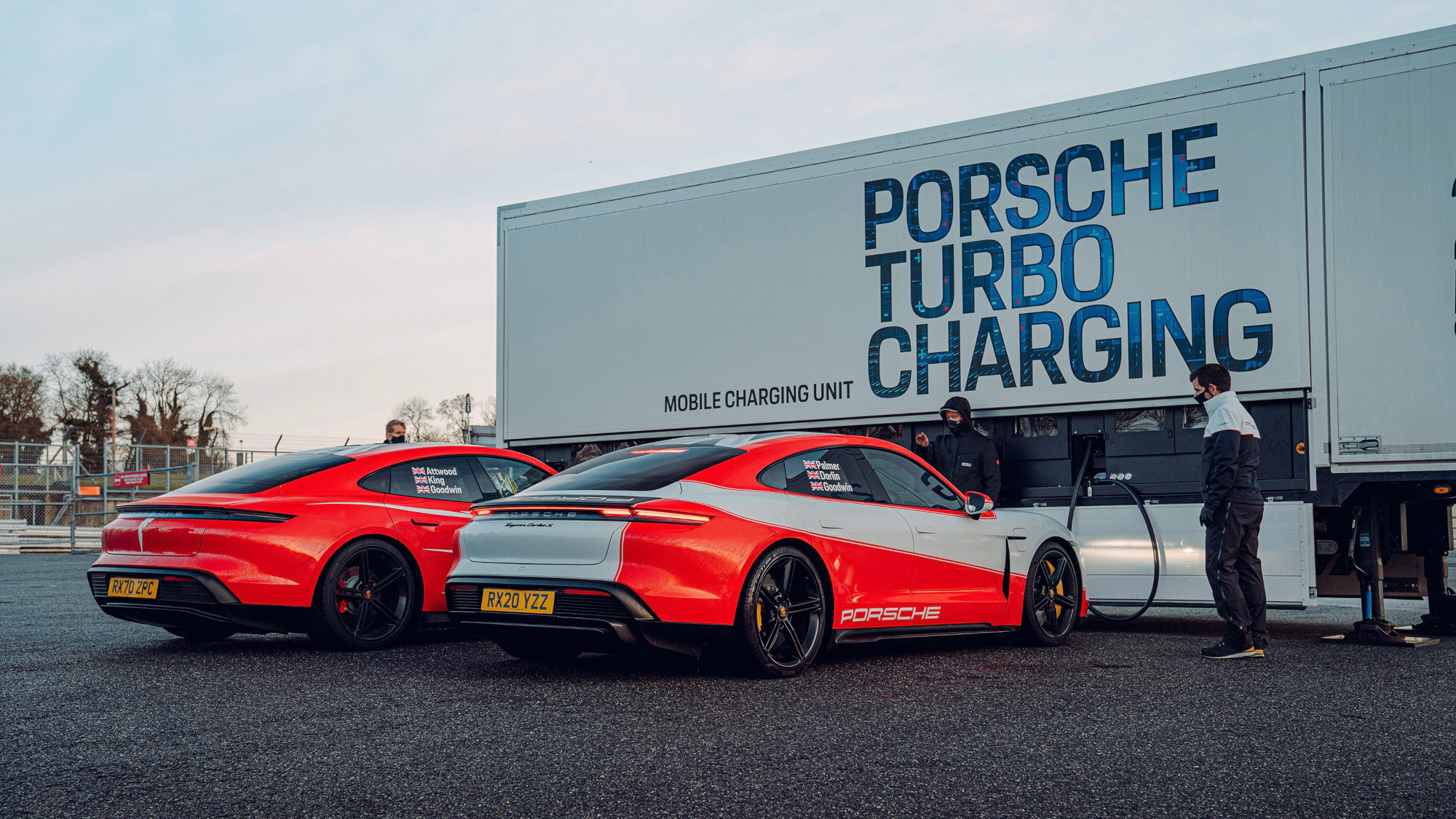 Porsche Taycan bate 13 récords británicos de resistencia 2 | Memo Lira