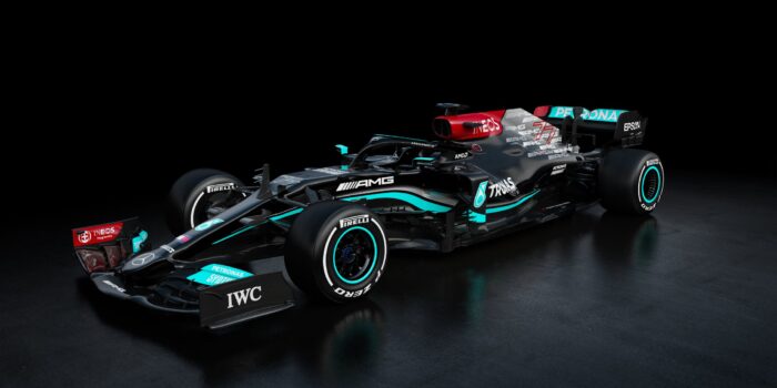Mercedes presenta el W12 de Hamilton y Bottas