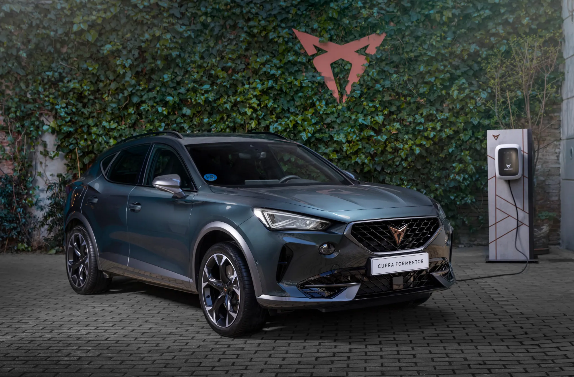 Cupra Formentor e-Hybrid agrega versión de 201 HP