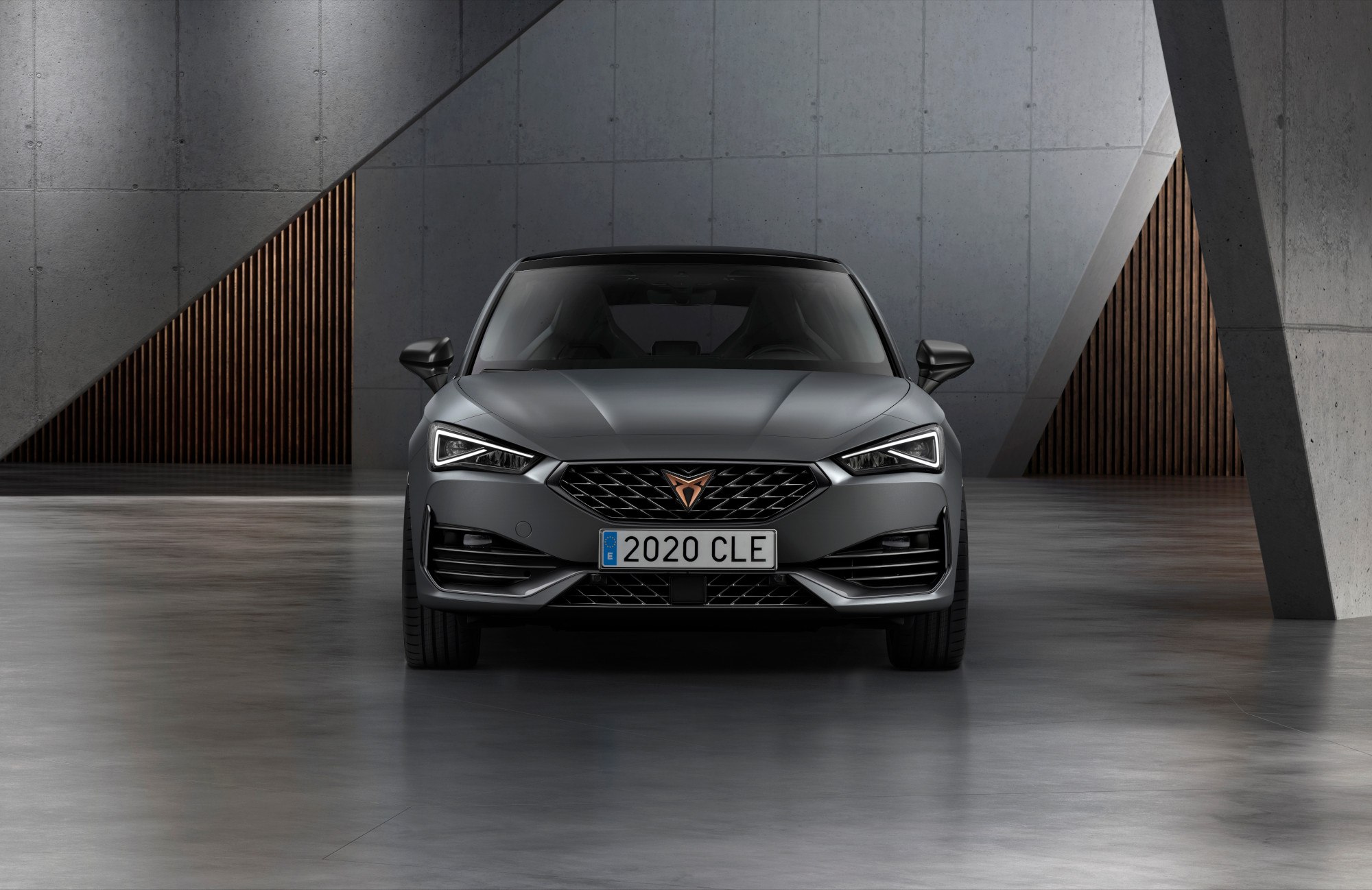 Cupra León agrega versión de 300 HP