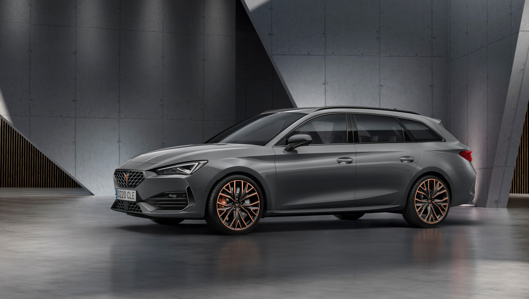 Cupra León agrega versión de 300 HP