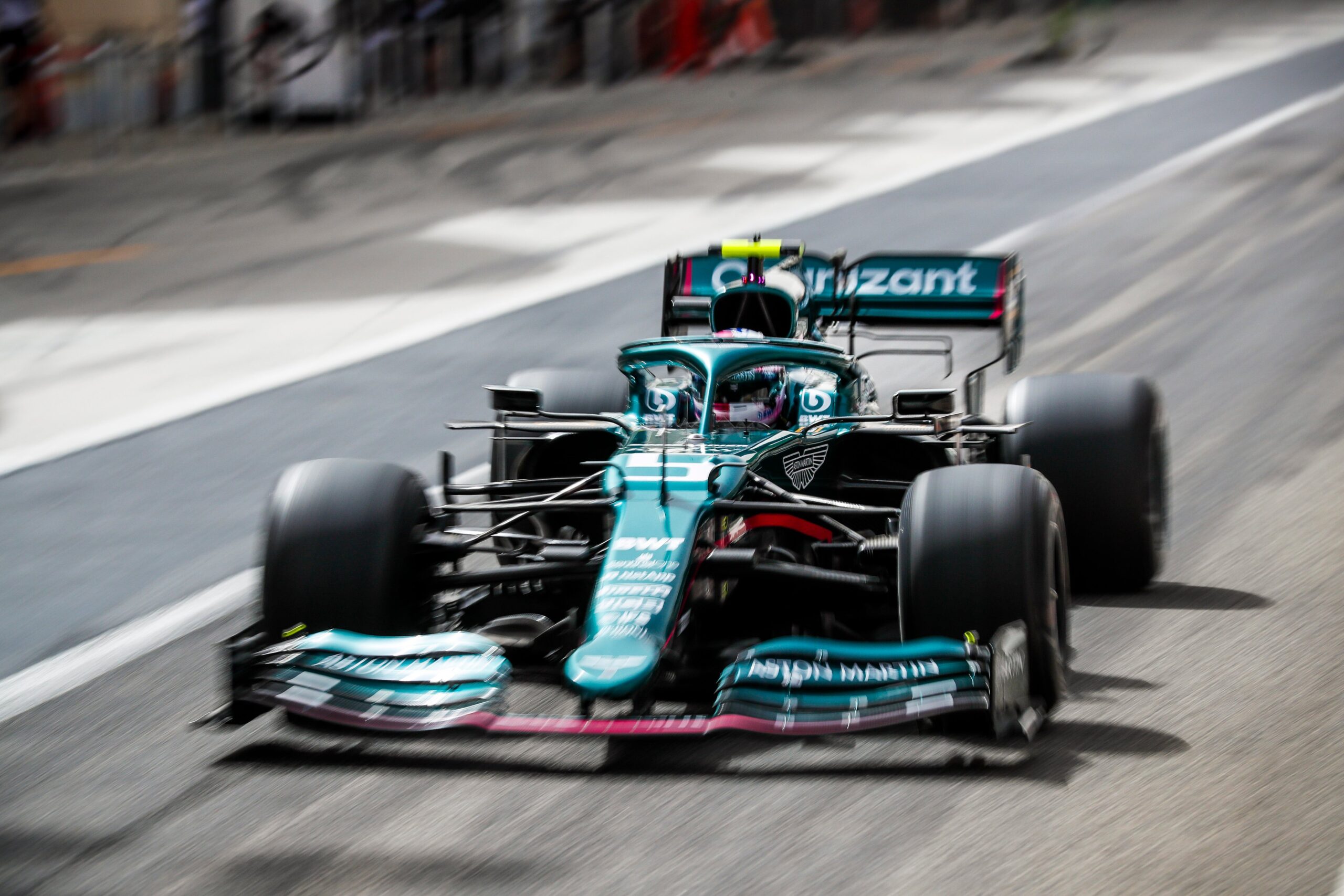 Vettel se inspira en James Bond para nombrar a su monoplaza