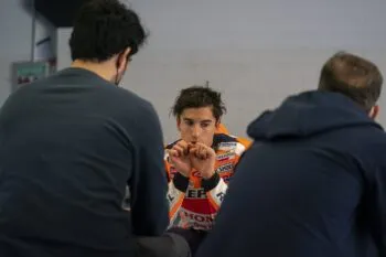 Marc Márquez se perderá la doble fecha en Qatar