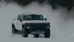 GMC HUMMER EV probado en condiciones extremas