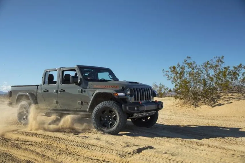 Poder para cruzar el desierto: Jeep Gladiator Mojave 2021