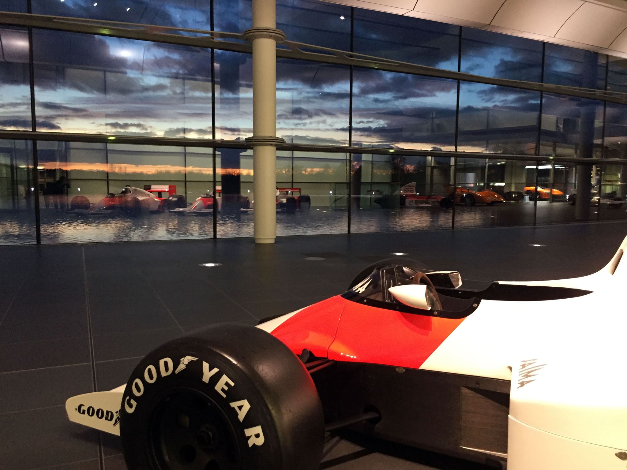 McLaren vende su fábrica de Woking