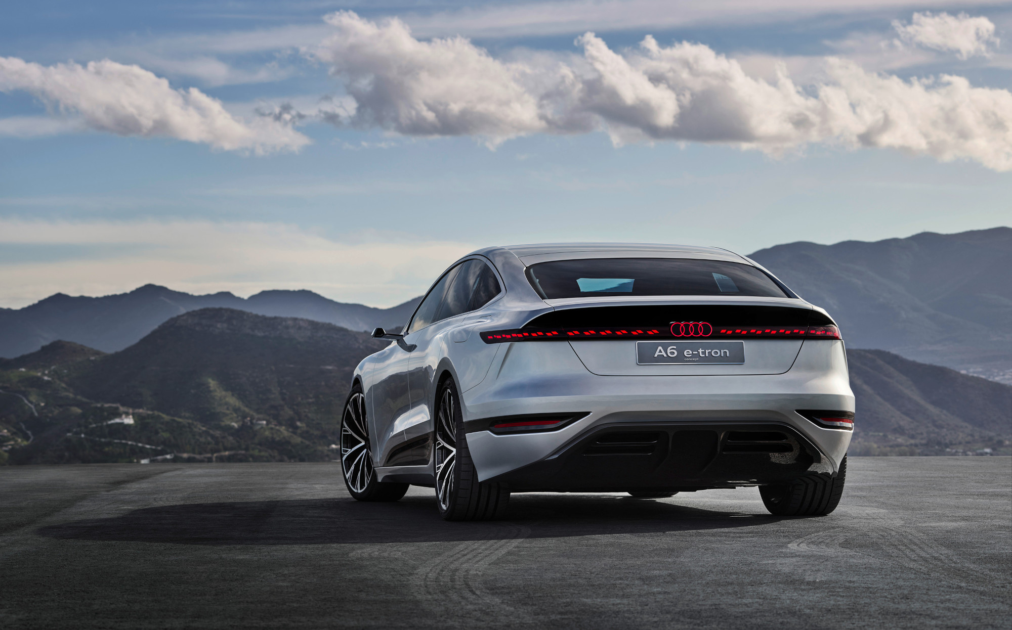 Audi A6 e tron concept estilo sportback