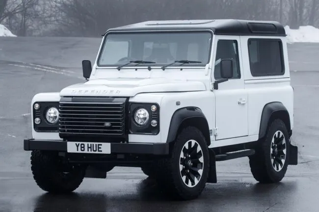 Land Rover Defender 1990