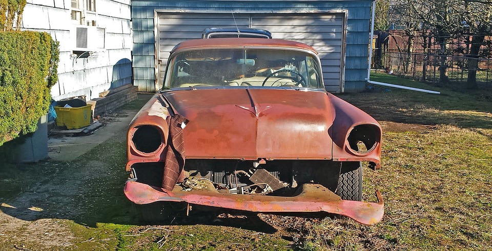 óxido coche oxidado chatarra