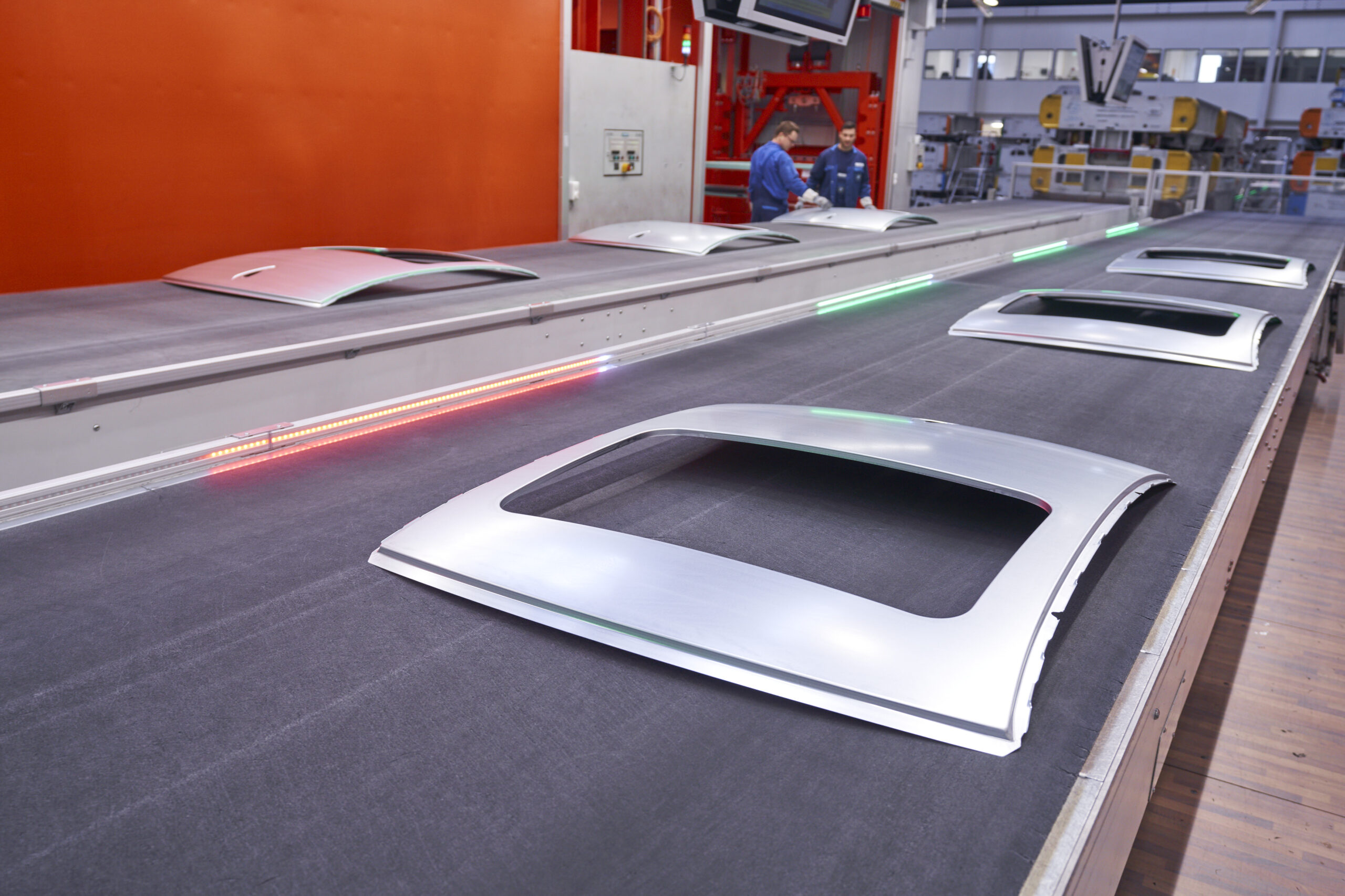 BMW acero verde recicados reciclaje 2 | Memo Lira BMW acero verde recicados reciclaje 2