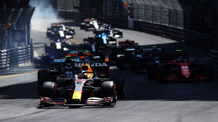 Max Verstappen logra su primera victoria en Mónaco 