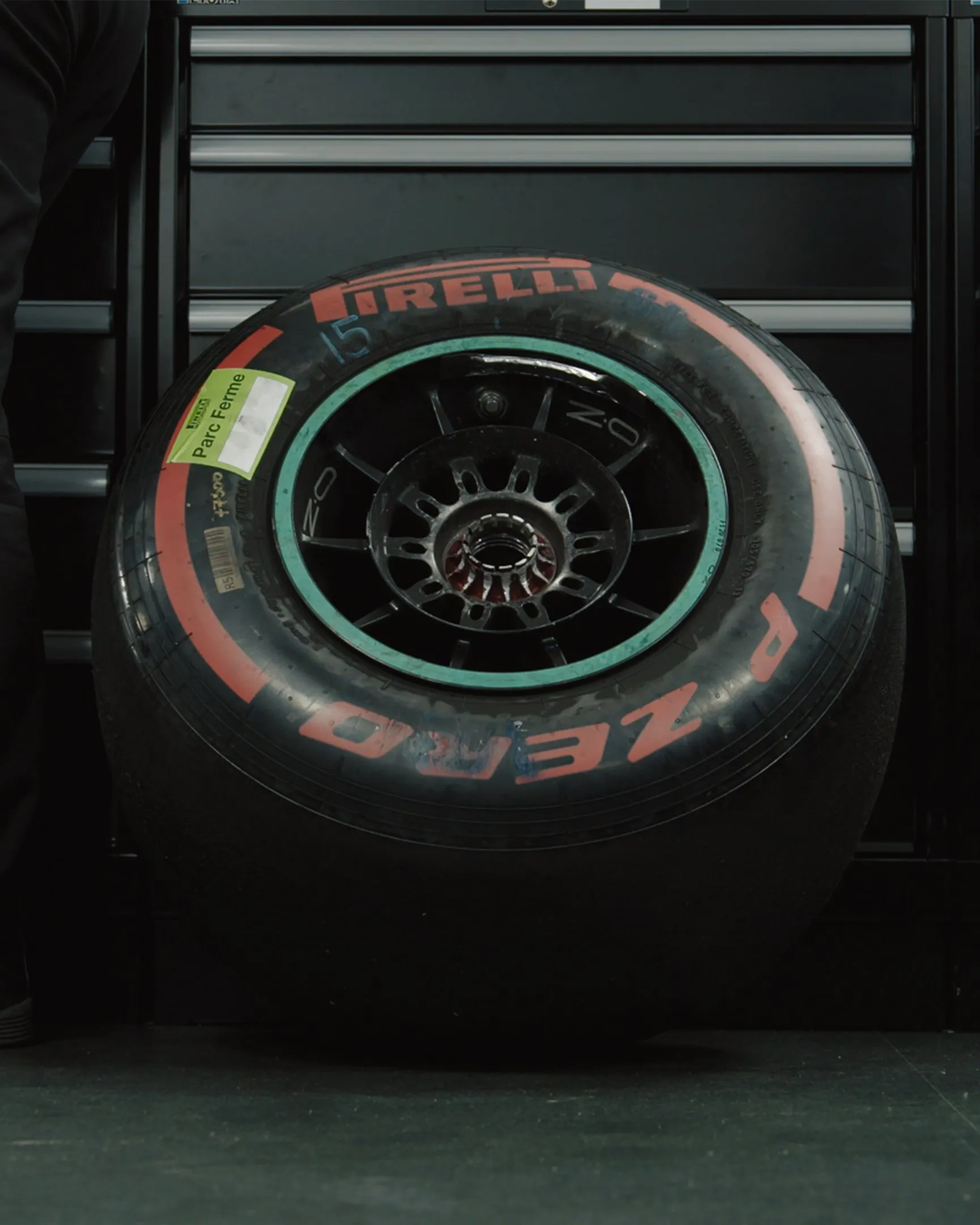 Mercedes por fin retiró el neumático del auto de Bottas