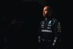 Lewis Hamilton quiere firmar un nuevo contrato para el verano