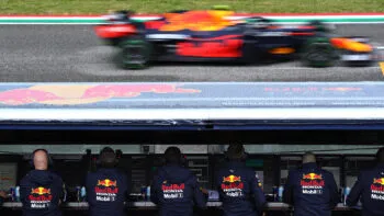 Red Bull contrata a más personal de Mercedes para un nuevo proyecto