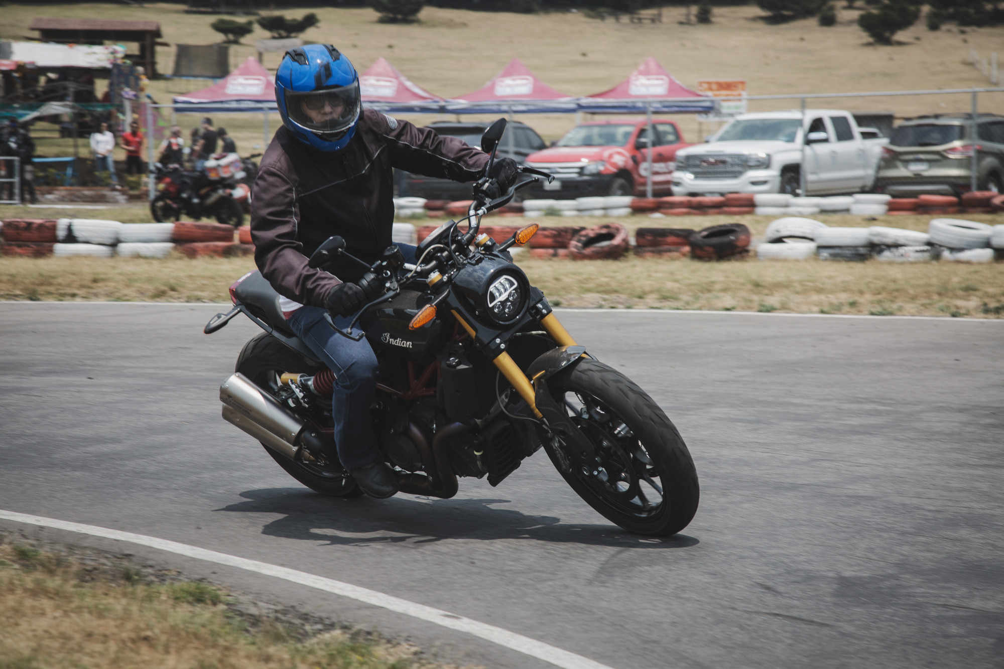 Indian Chief con actitud agresiva