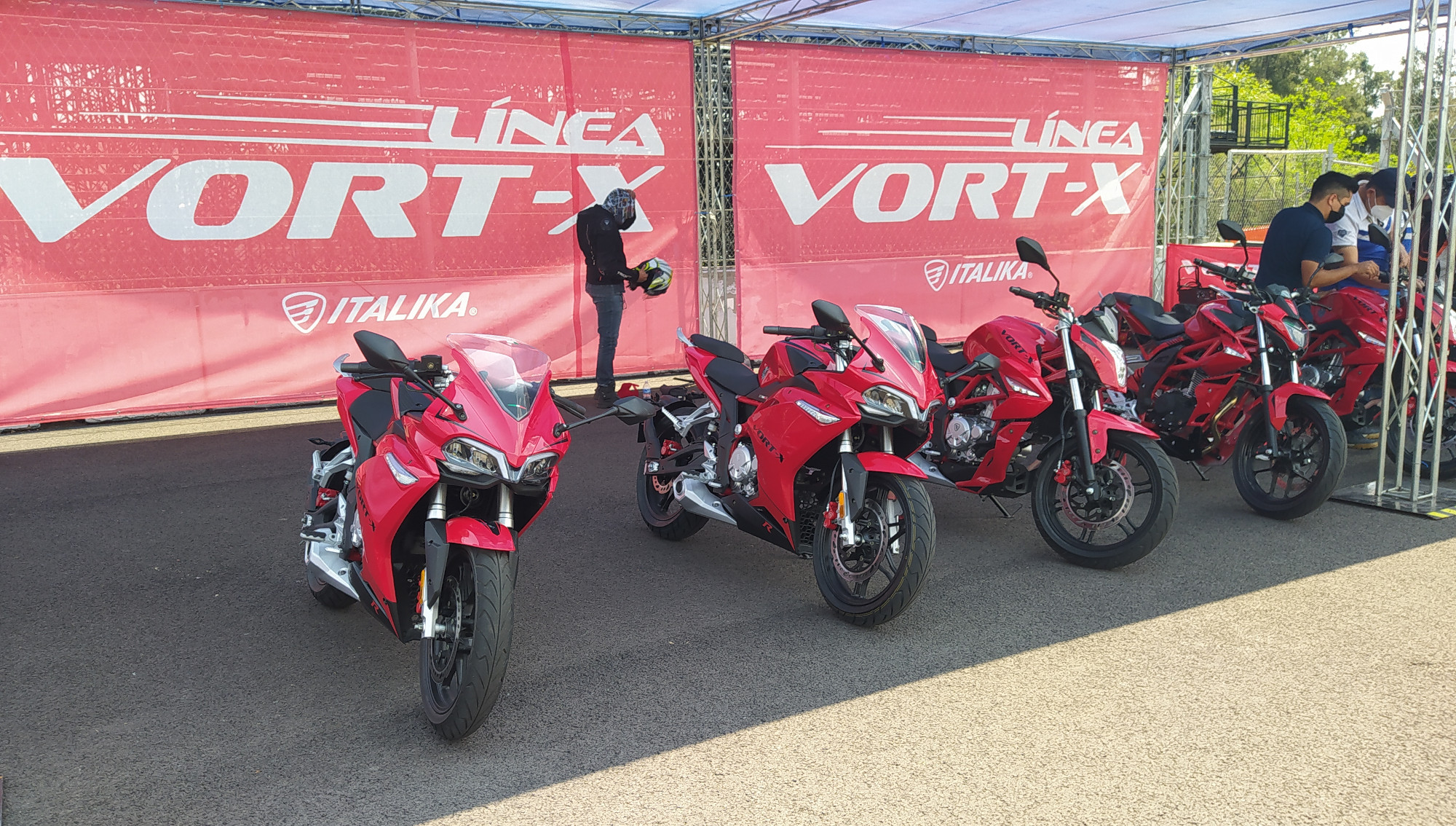 Italika VortX | Memo Lira Italika Vort X