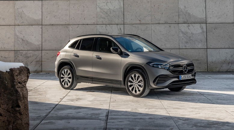 Mercedes EQA expande sus variantes