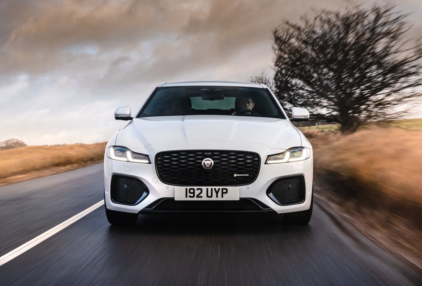 Jaguar XF una nueva dimensión de lujo y confort