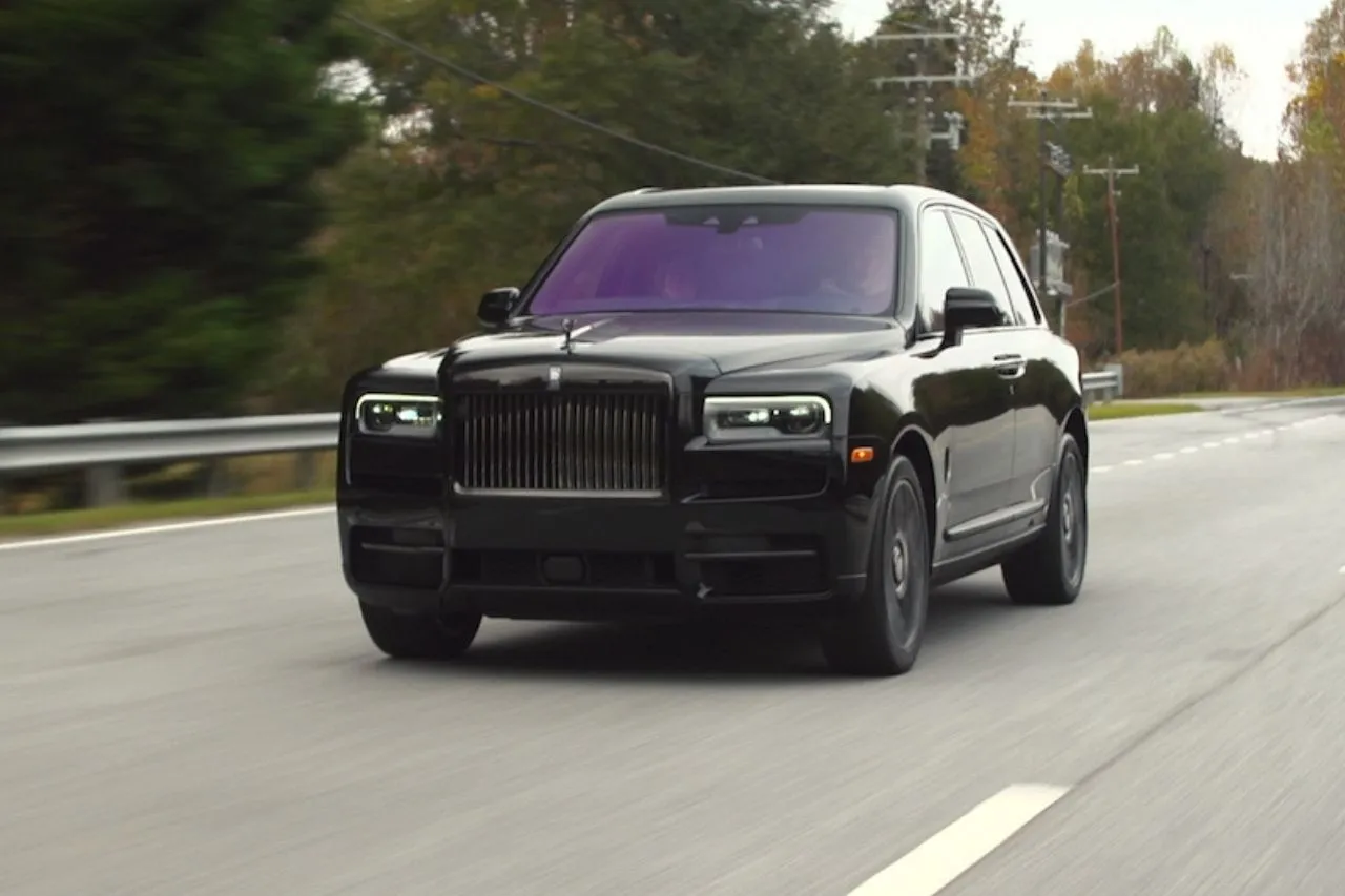 Rolls-Royce presenta en México Cullinan Black Badge