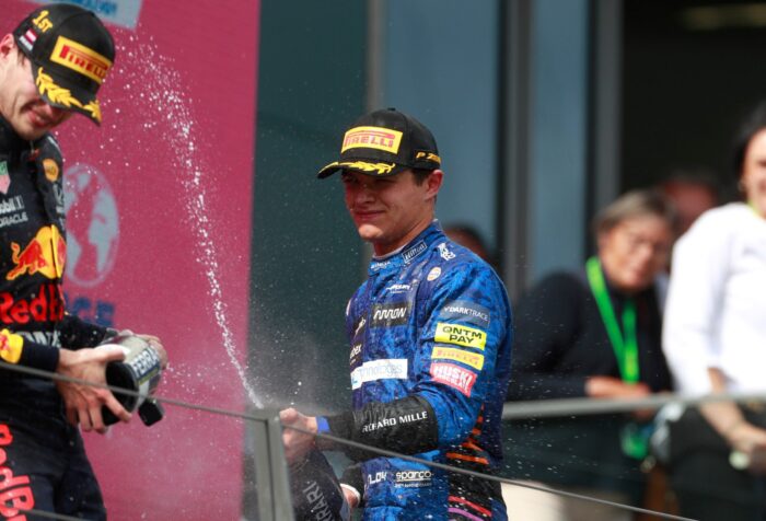Verstappen gana el GP de Austria, Pérez termina sexto 