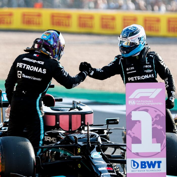 Lewis Hamilton clasifica primero para la carrera sprint de Fórmula 1 