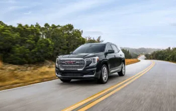 GMC Terrain 2022 con diseño renovado