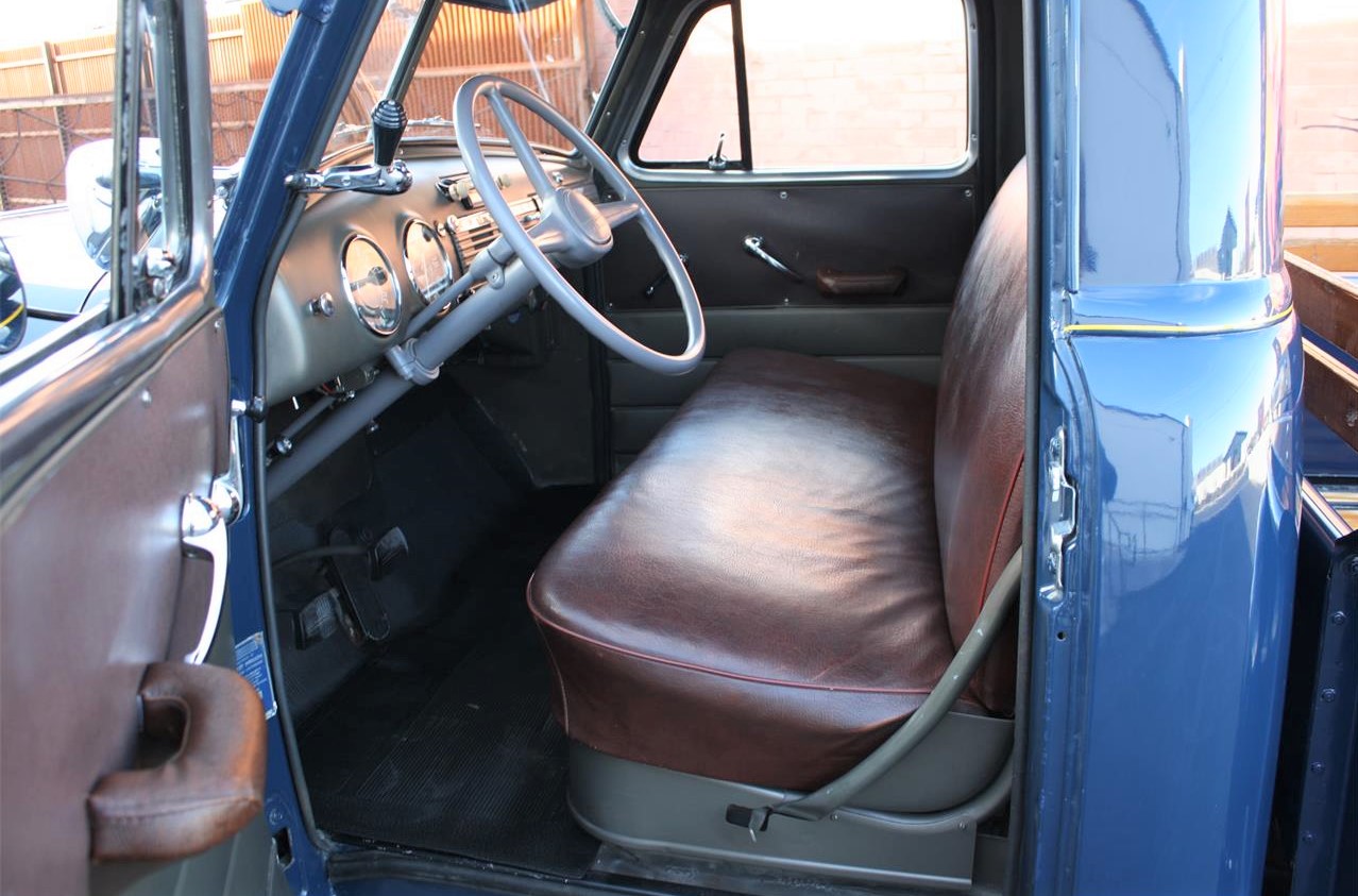 Interior de una Chevrolet 3100 Restaurada (1953)
Fotografía de Classic Car Journal