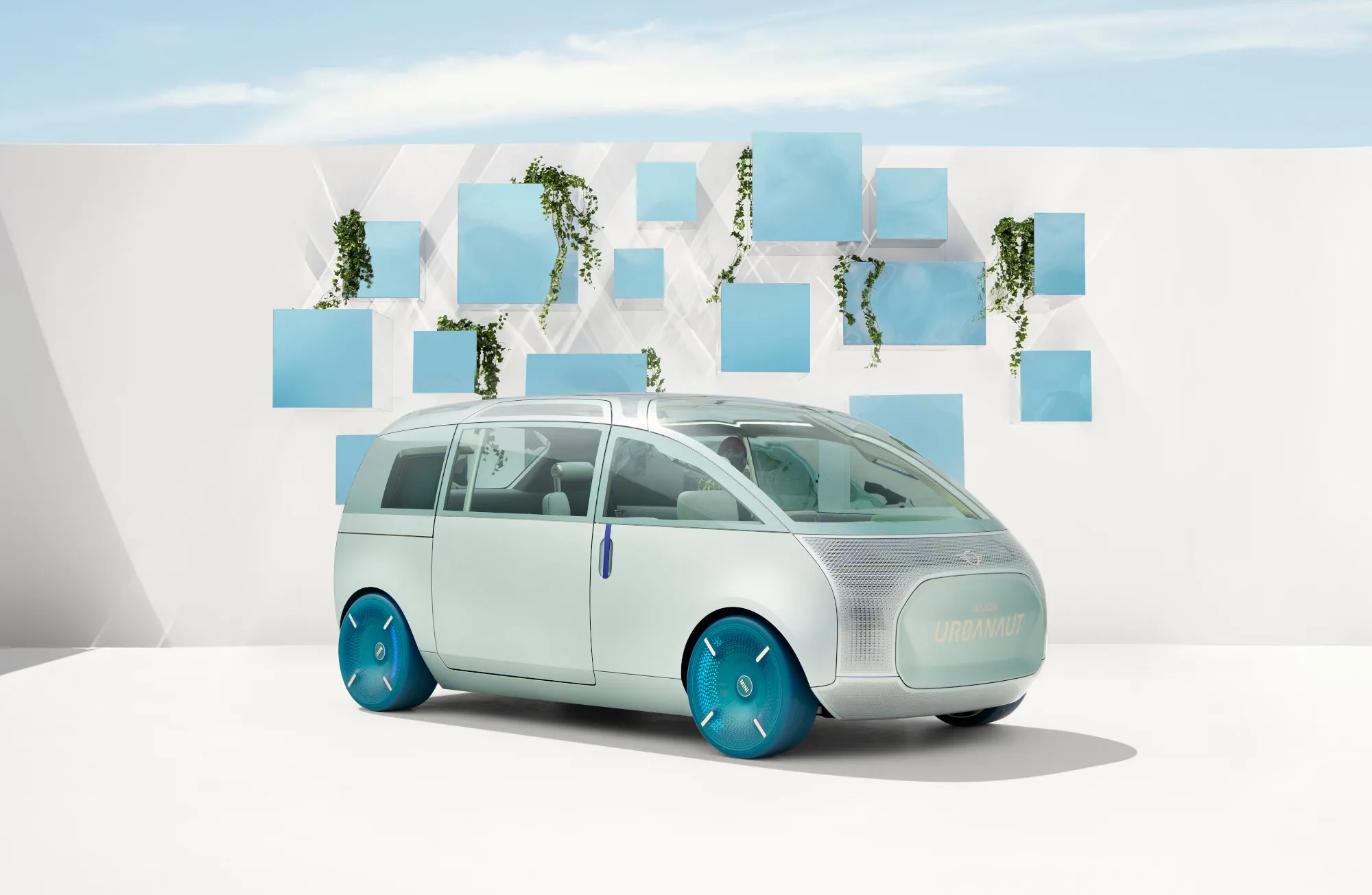 MINI Vision Urbanaut