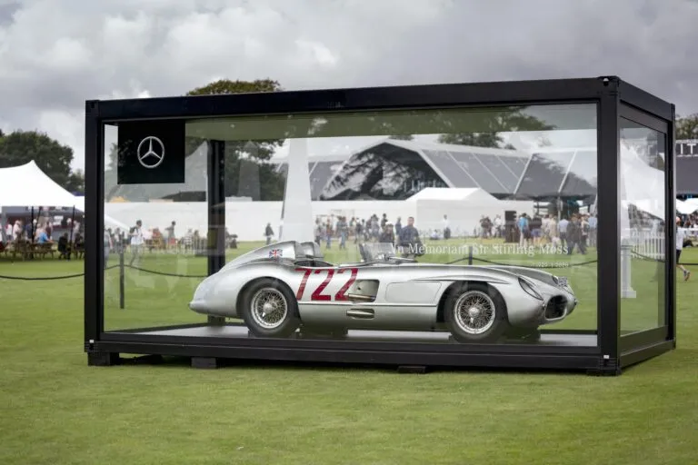 Mercedes-Benz 300 SLR „722“ von Sir Stirling Moss beim British Grand Prix in Silverstone // Mercedes-Benz 300 SLR “722” of Sir Stirling Moss at the British Grand Prix at Silverstone