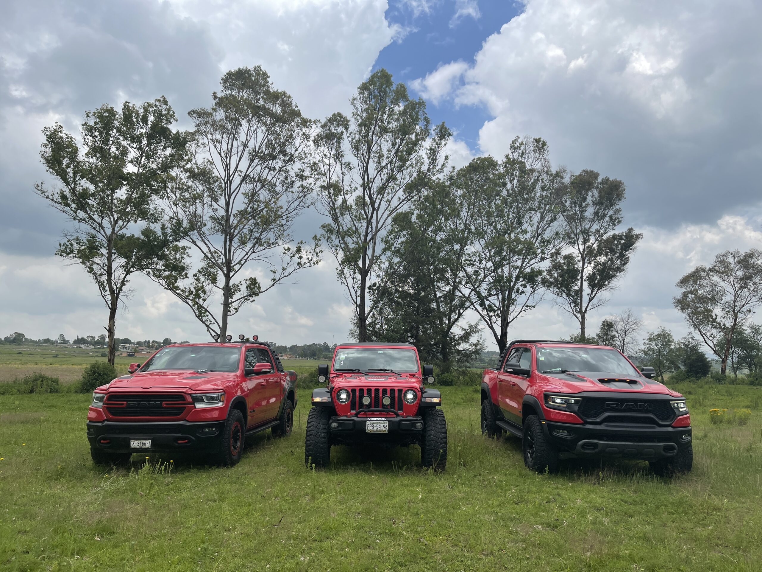 Mujeres Mopar la ruta 4x4 para mujeres con vehículos moparizados 