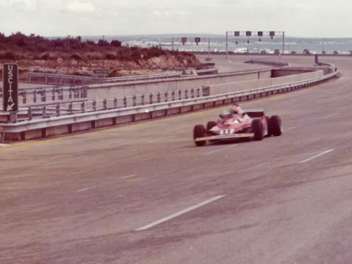 Nikki Lauda prueba el Ferrari 312 en el Circuito de Nardò